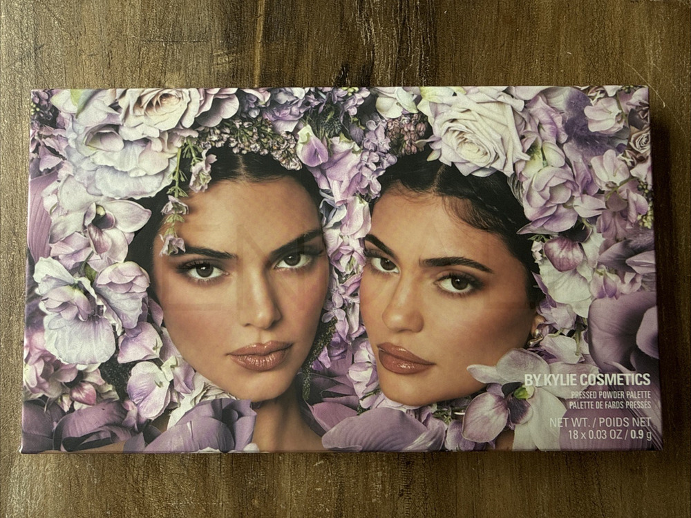 Kylie & Kendall Limited Edition Pressed Powder Eyeshadow Palette NIB